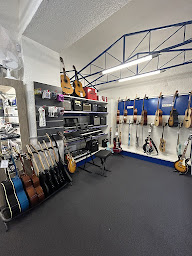 Photo n°4 de Happy Cash Clermont-Ferrand - Achat et Vente de Produits d'Occasion à Clermont-Ferrand (Magasin d'instruments de musique d'occasion)