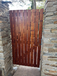 Photo n°14 de PLISSON MENUISERIE à Bormes-les-Mimosas (Service de restauration de meubles anciens)