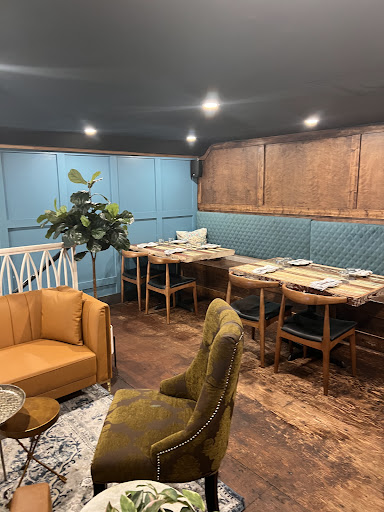 Common Restaurant - Visual
