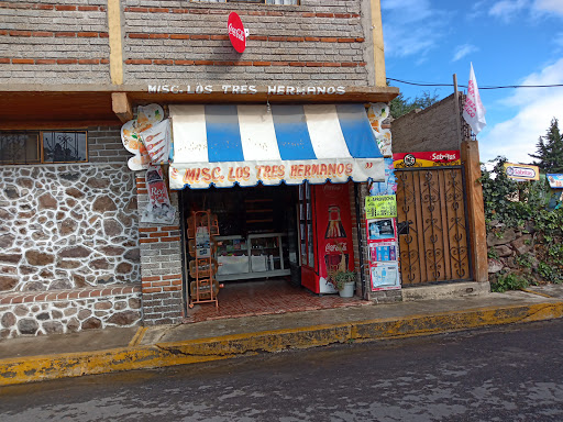 Tienda Los tres hermanos