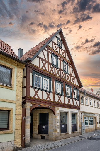Höhn Bestattungen - Visual