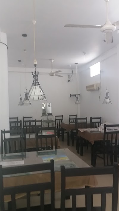 Photos of Fort Motors