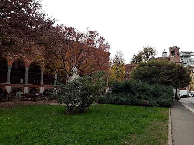 Università degli Studi di Milano - Bibliolteca di Studi giuridici e umanistici - Sala Centrale