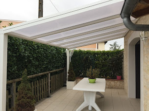 Photo n°39 de Sur Mesure à Saint-Jory (Atelier de menuiserie)