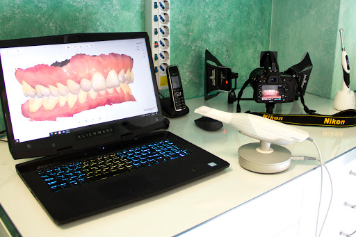Dentisti FLORIO - Studio Dentistico a Piazza Armerina - Thumbnail