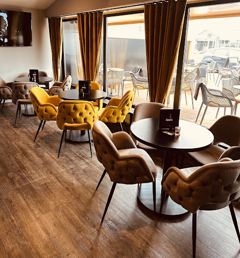Café Bar Smalls - Thumbnail