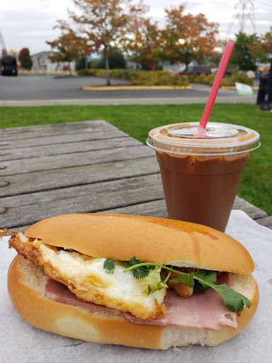 Tammy's Deli & Bakery - Thumbnail