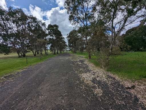 Greenvale Recreation Reserve Dog Off Leash Area - Thumbnail