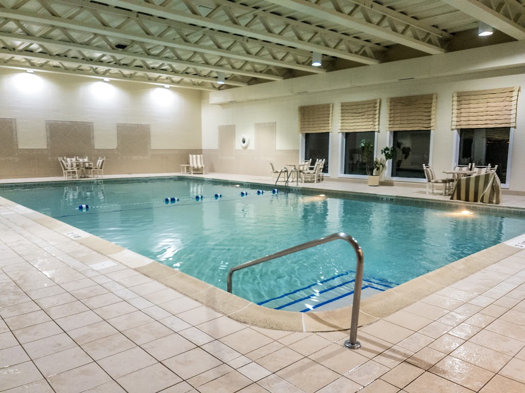 Park Sleep Fly Packages at Doubletree Hotel Alsip Midway Airport from $170/night (2020)