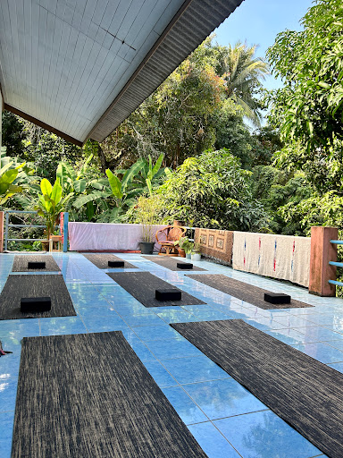 Yoga Thong Nai Pan Yai