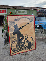 Photo n°23 de Le bazar à Massillargues-Attuech (Magasin d'antiquités)