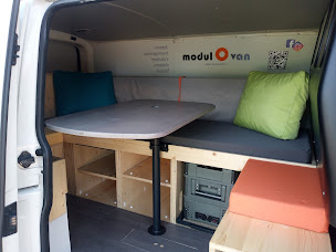 Photo n°4 de modulOvan Transformez votre utilitaire en véhicule de loisirs Solution d'aménagement modulaire et amovible à Vougy (Magasin d'articles pour véhicules de loisirs)