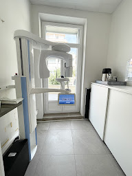 Photo n°8 de Docteur Ronny Touret à Nice (Dentiste)