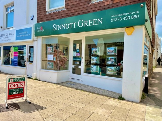 Sinnott Green photo 3
