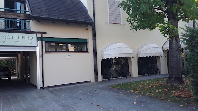 Photos of Ducat Hotel