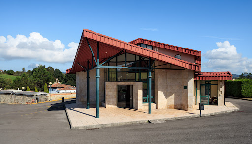 Tanatorio de Nava