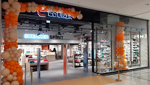 Photo n°1 de Courir à Le Chesnay-Rocquencourt (Magasin de vêtements pour jeunes)