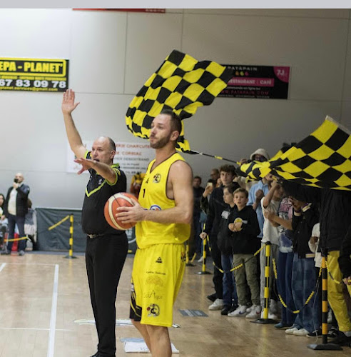 Comentarii opinii despre Saint-Médard Basket