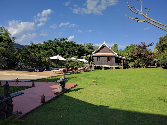 Nam Ou Riverside Hotel & Resort