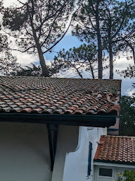 Photo n°32 de AB toiture 33 à Pessac (Menuisier)