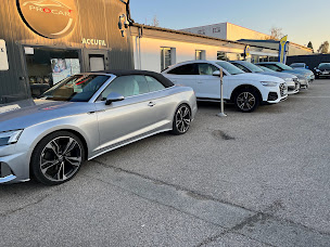 Photo n°27 de GARAGE PROCAR - Entretien mécanique - Carrosserie - Réparateur agréé - Spécialiste Audi - VW à Coignières (Concessionnaire automobile)