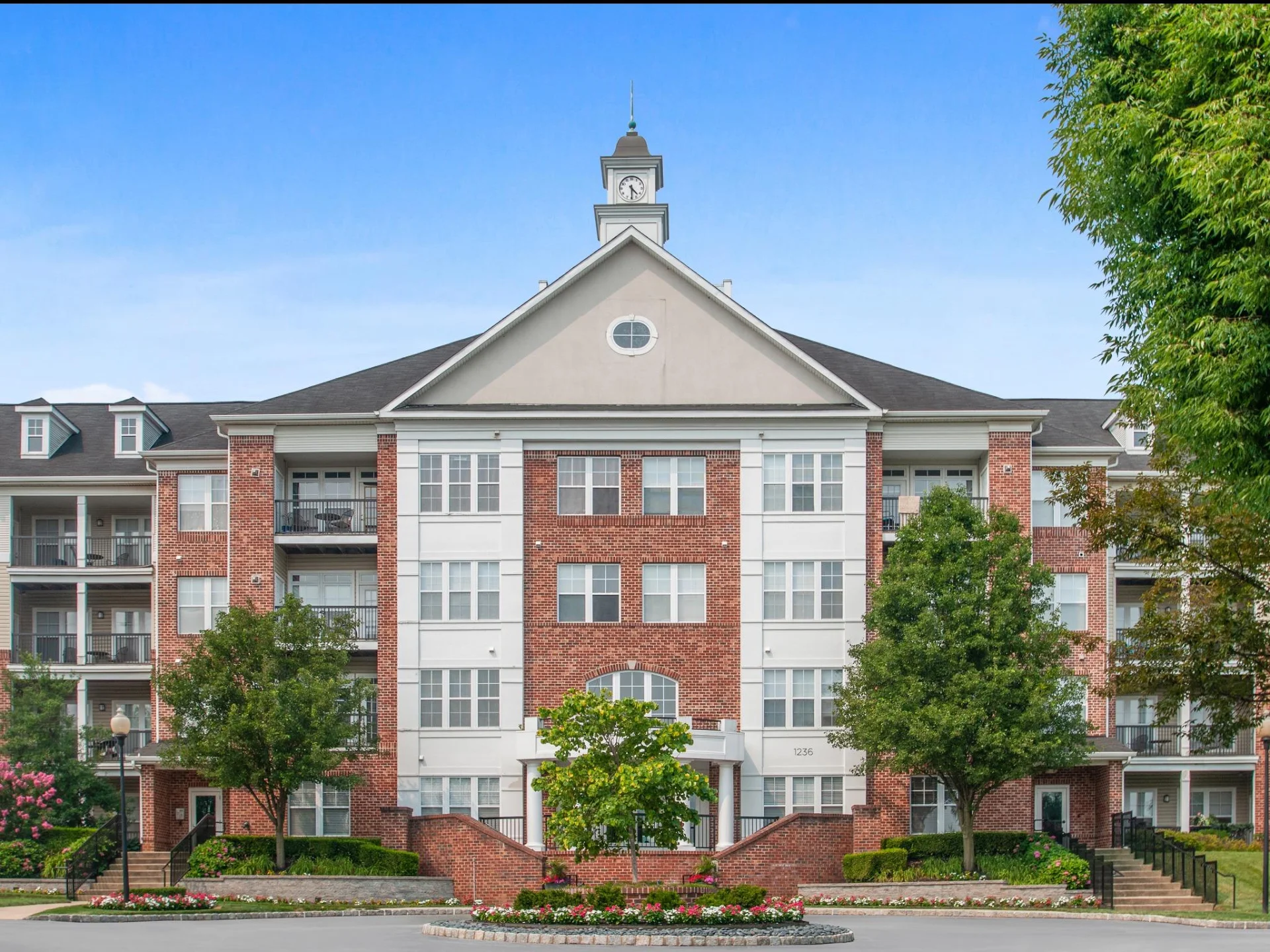 The Manor at Downingtown Apartments