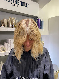 Photo n°12 de Jill Coiffure à Marseille (Salon de coiffure)