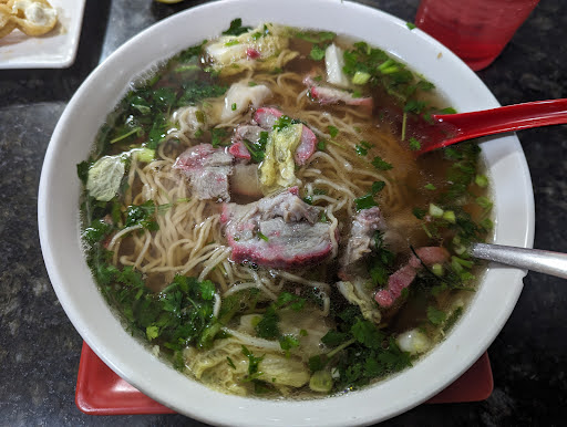 Tran's Restaurant - Visual