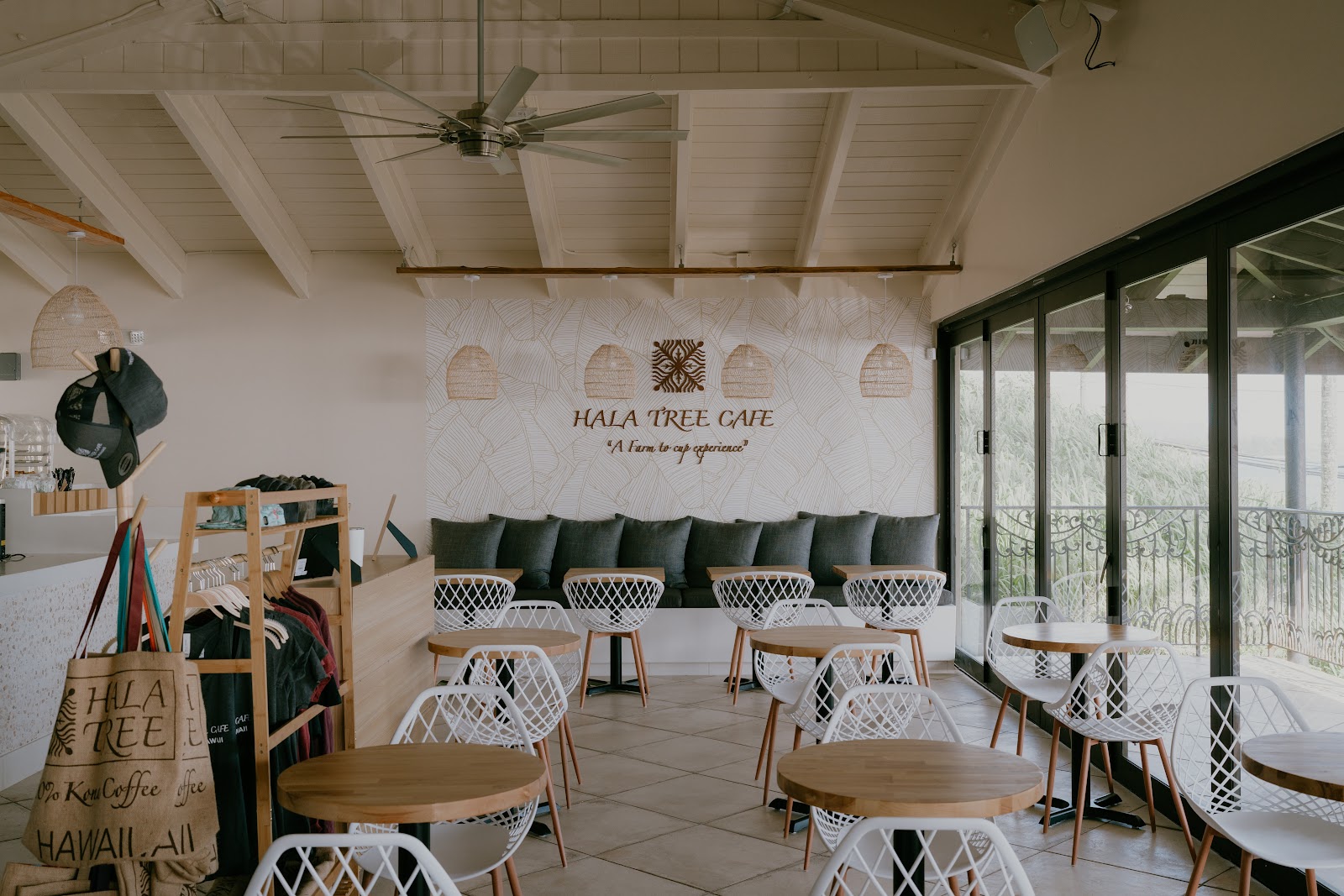 Hala Tree Cafe — photo 3