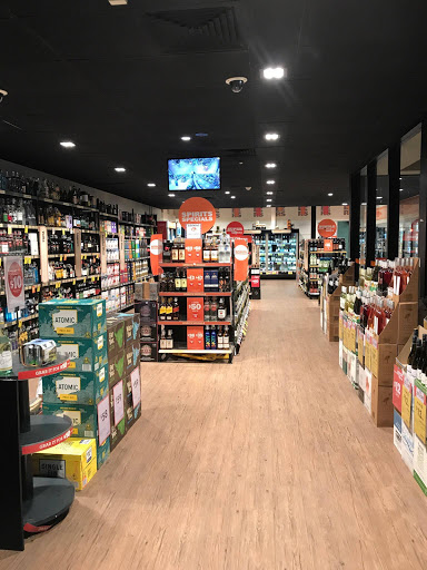 BWS Pub Mooloolaba - Visual