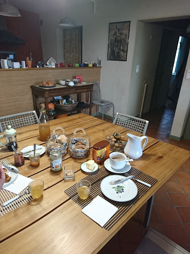 Photo de Chambres d’hôtes Clos de l'Arthonnet : petit-déjeuner et wifi gratuit, parking sécurisé, cuisine d'été à Flavignac (87230)
