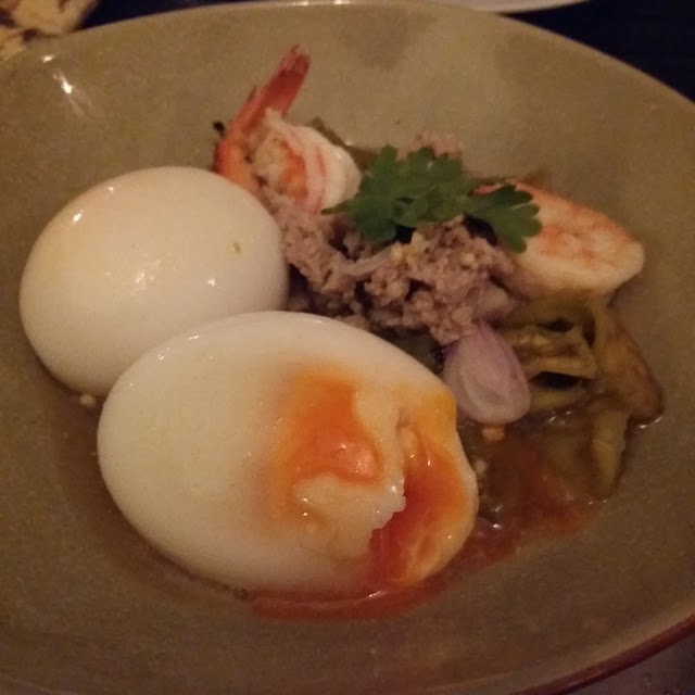เสือนอนกิน