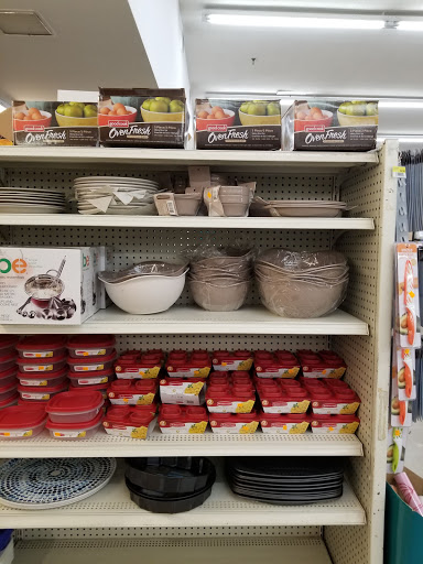 Carl's Super Saver Store - Thumbnail