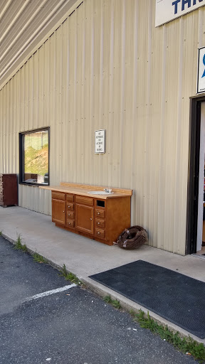 Rams Rack Thrift Store - Thumbnail