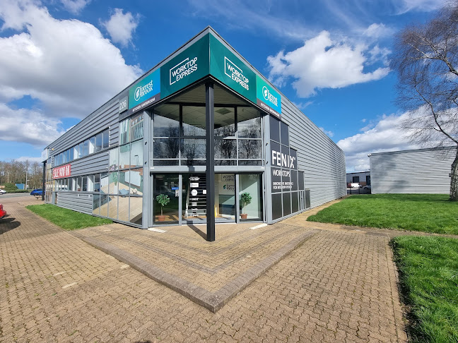 Reviews of Signs Unlimited in Warrington - Graphic designer