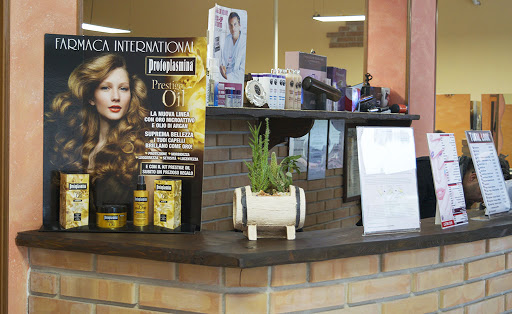Total Look Acconciatori Di Pino Castellino - Thumbnail