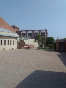 Shaheed Zulfikar Ali Bhutto Institute of Science and Technology – Larkana Campus