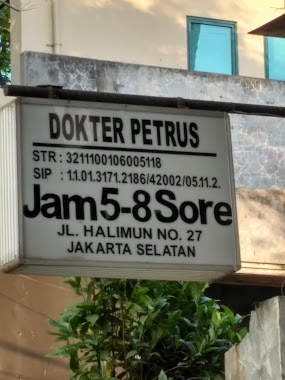 Dokter Petrus, Author: Dede Nurahman