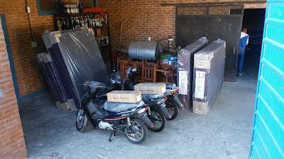 home-goods-store