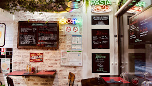 Photo n°30 de Un truc à manger - Restaurant à emporter & Traiteur Italien régional des Pouilles à Versailles (Cave à vins)