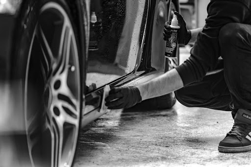 George's Autos - Visual