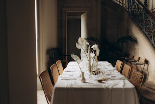 Photo n°11 de les chaises roses Toulouse - Bordeaux - Location de mobilier et vaisselle à Drémil-Lafage (Prestataire de mariage)