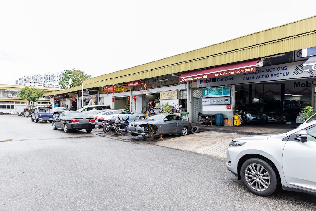 MONGGO MOTIONS - car servicing Singapore facility photo 2
