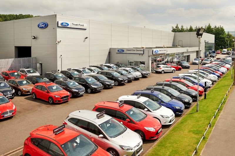 TrustFord Huddersfield Car & Transit Centre photo 2