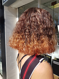 Photo n°17 de Viva La Vie By EUROPE COIF à Tours (Salon de coiffure)