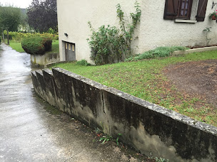 Photo n°3 de SARL BENOIST Jean-Jacques à Monts (Maçon)