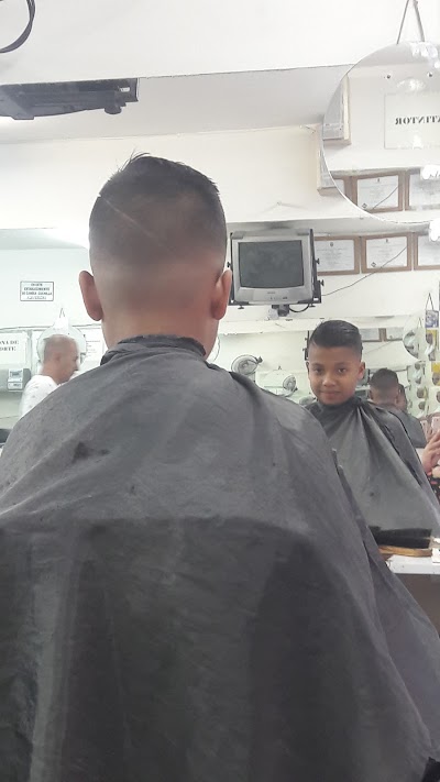Photos of Barber&iacute;a Rosales La 70