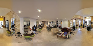 Photo n°8 de Salon R-cut à Montpellier (Salon de coiffure)