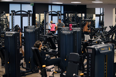 Corona fitness & cafe