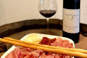 La piccola enoteca image